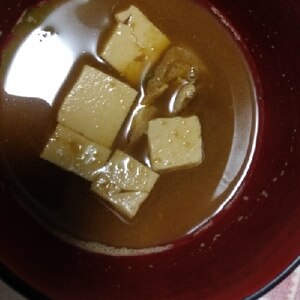 なす・木綿豆腐・油揚げの味噌汁